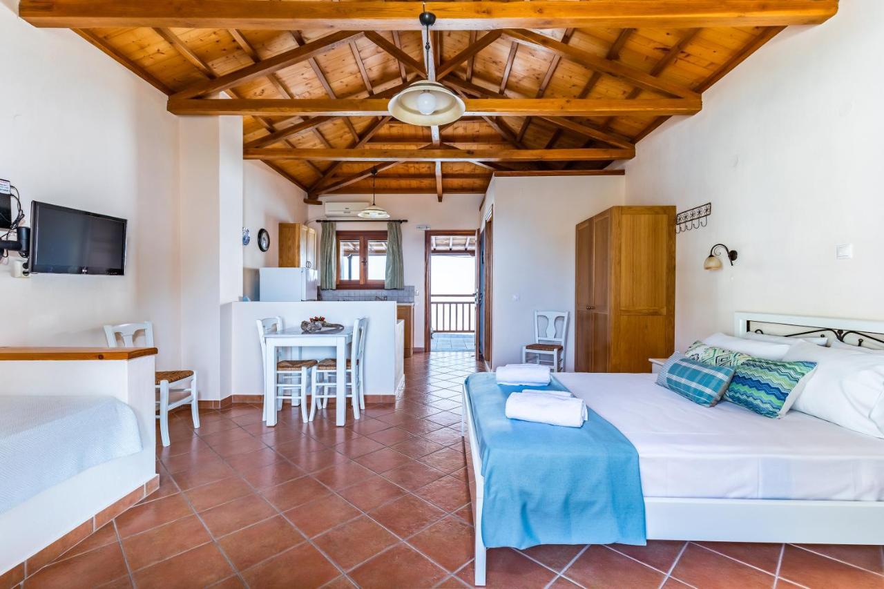 Althea Accommodation Agnontas Exterior photo